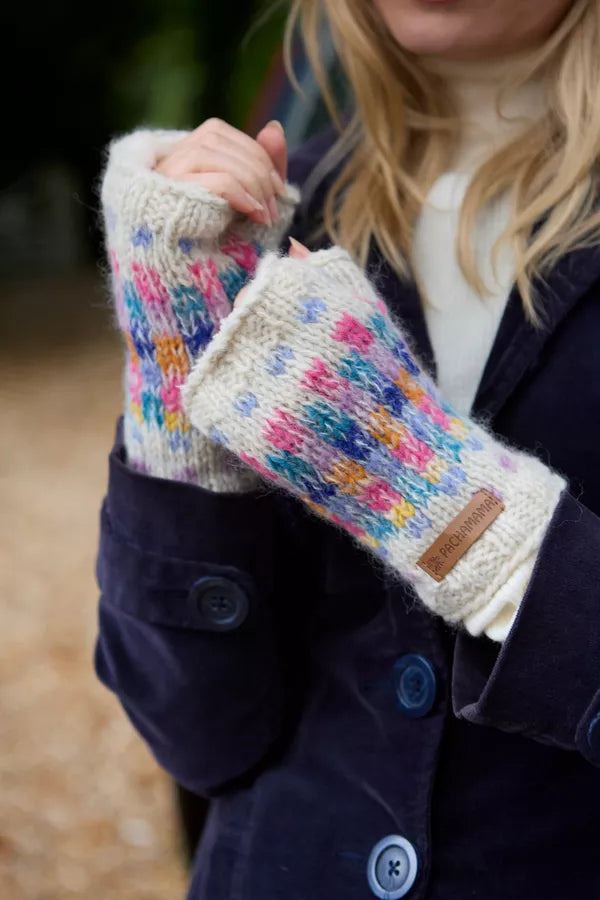 Arundel Handwarmers in Oatmeal