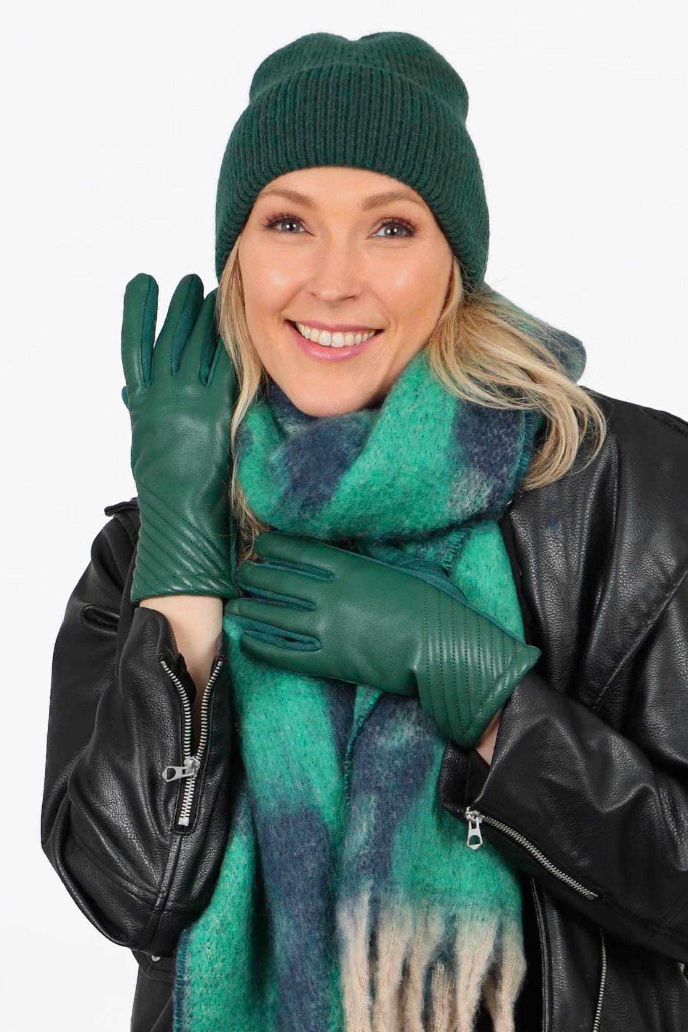 Diagonal Stitch Gloves in Emerald