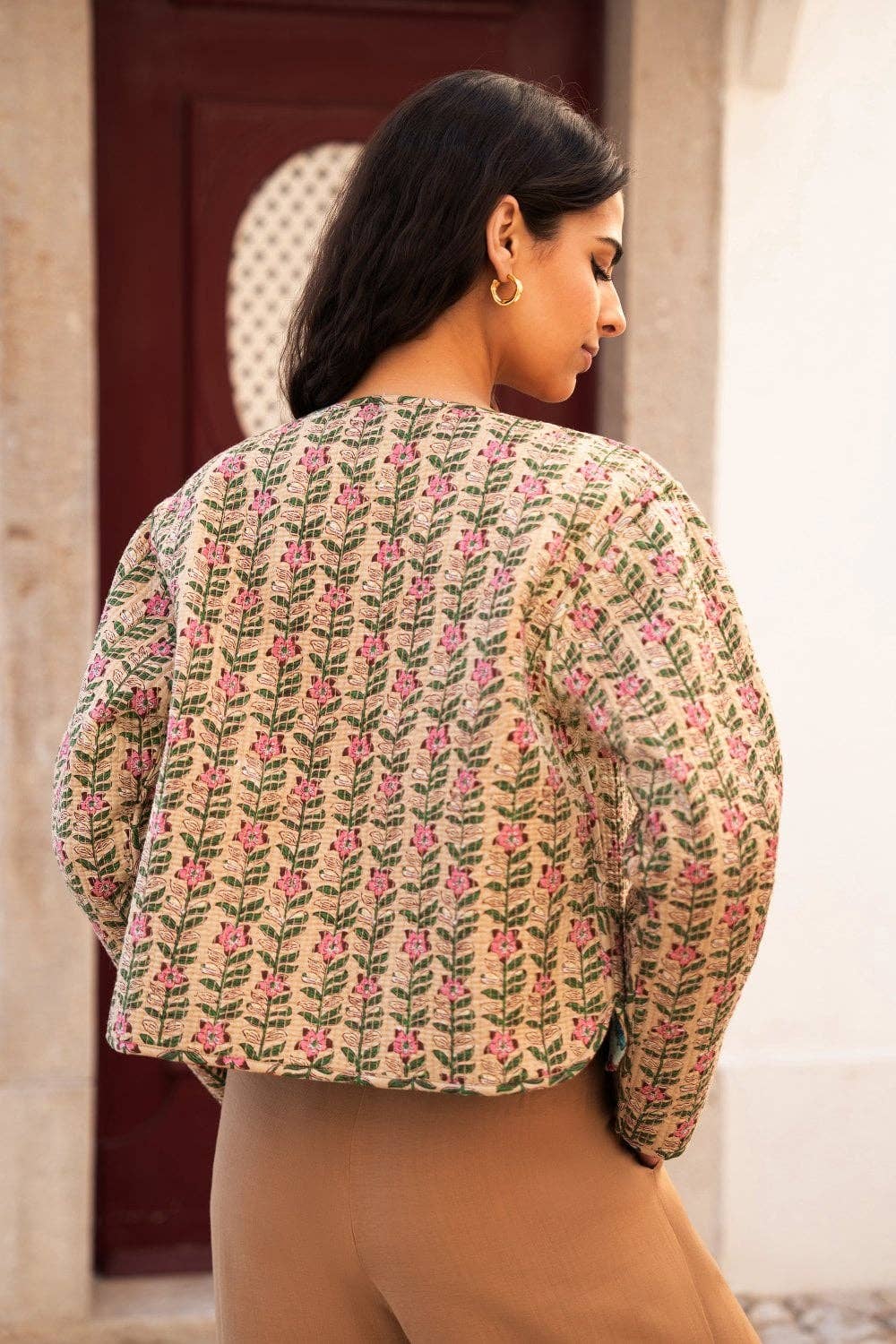 Yumi Antique Floral Print Reversible Cotton Cropped Quilted Jacket