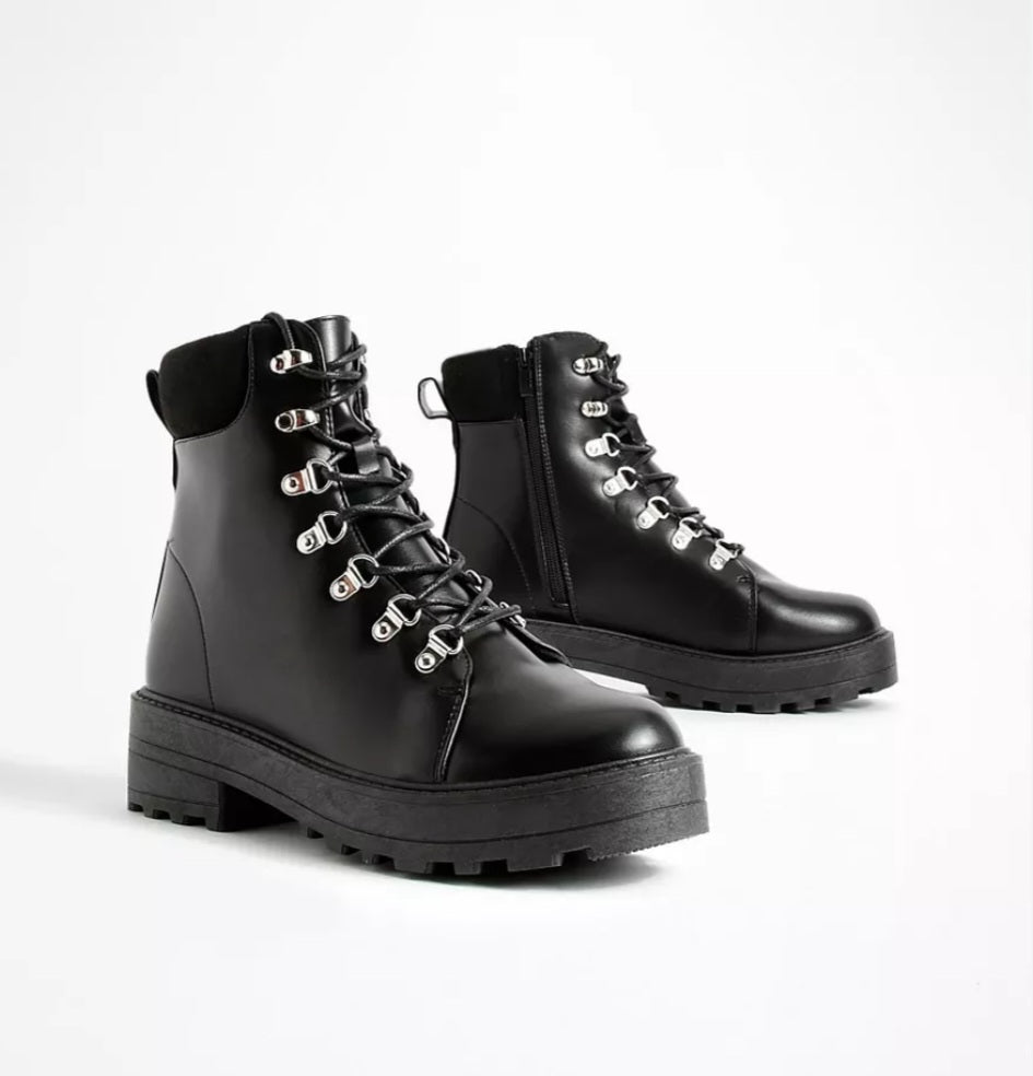 Hettie Hiking Boots