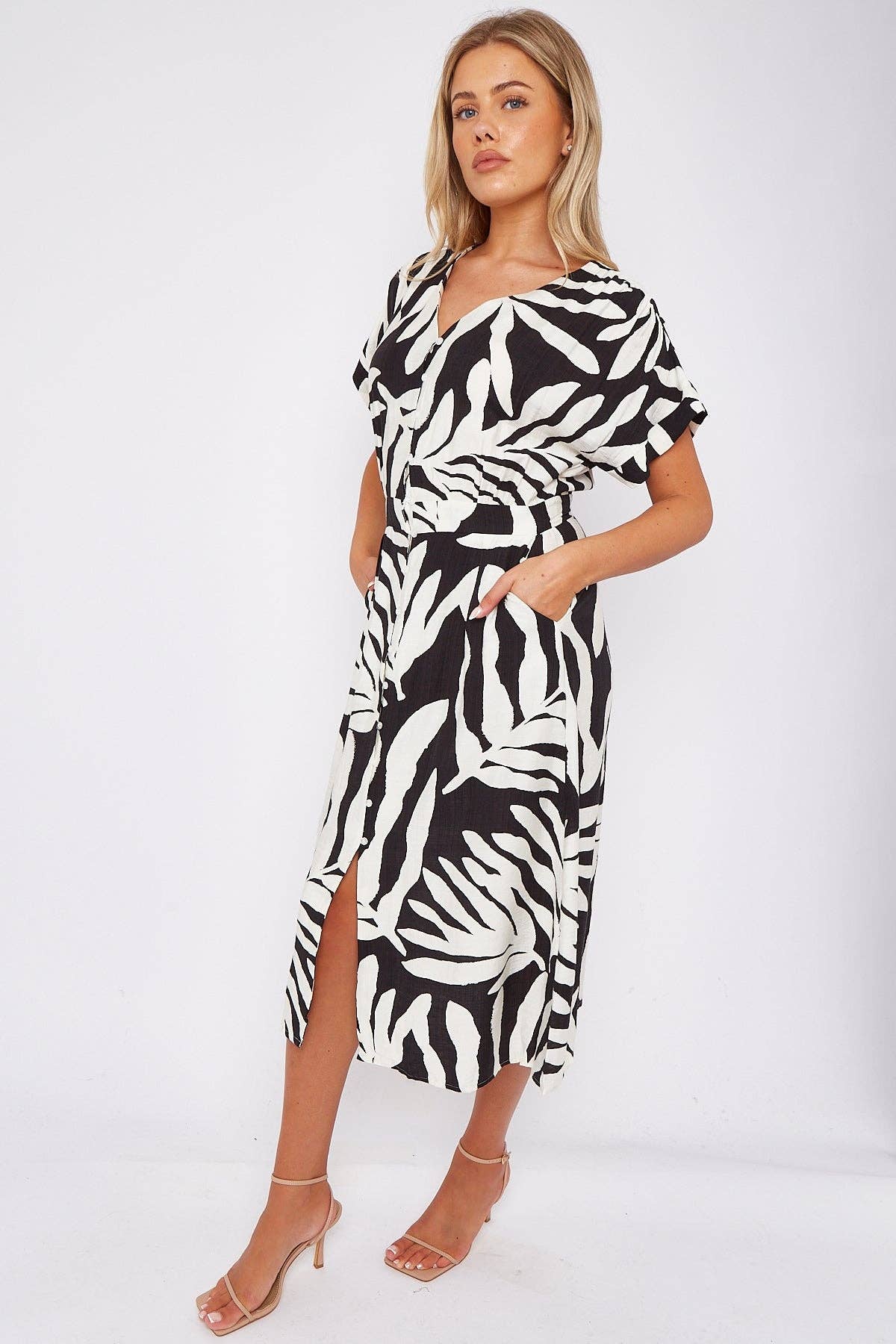 Black Leaf Print Short Sleeve V Neck Midi Dress