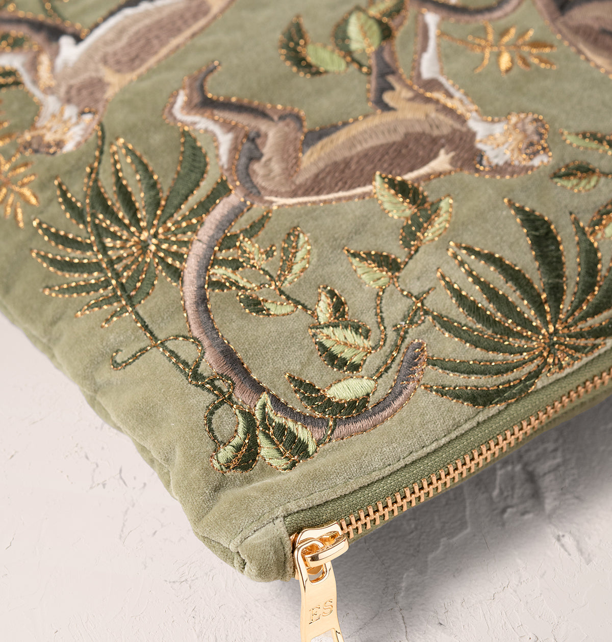 Monkeys Everyday Pouch Olive