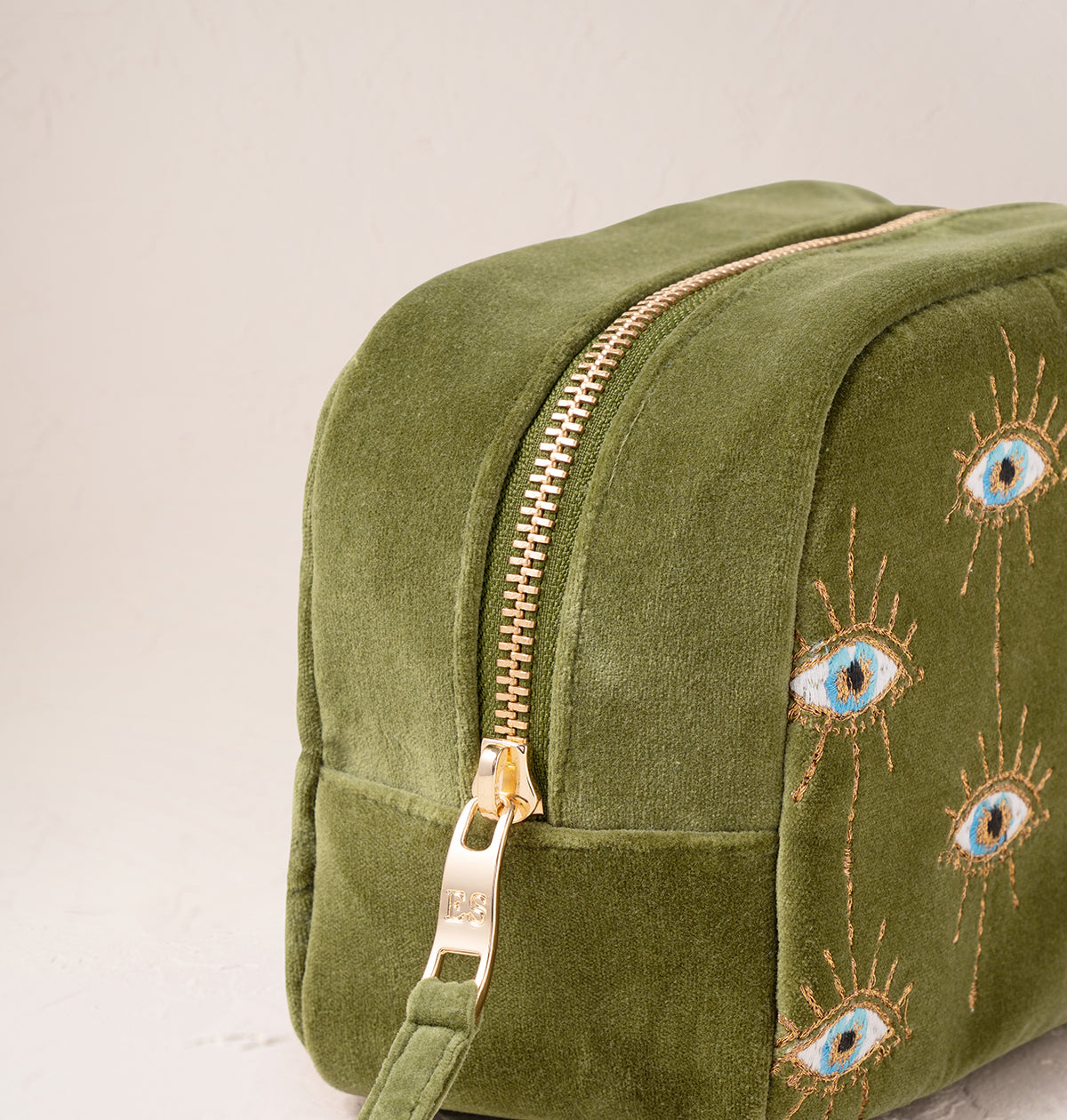 Mystical Eye Makeup Bag in Garden Green