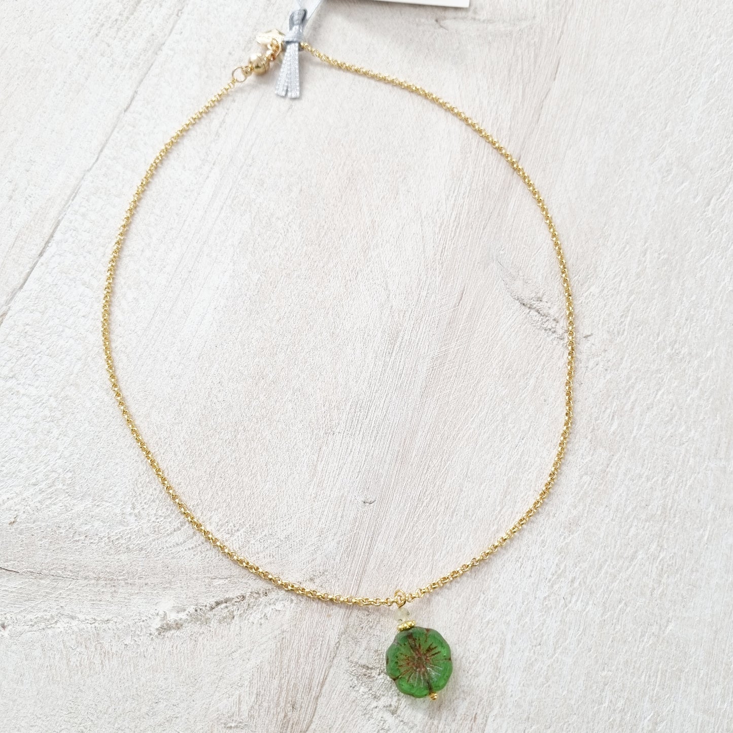 Prehnite Quartz Gemstone Pansy Chain Necklace
