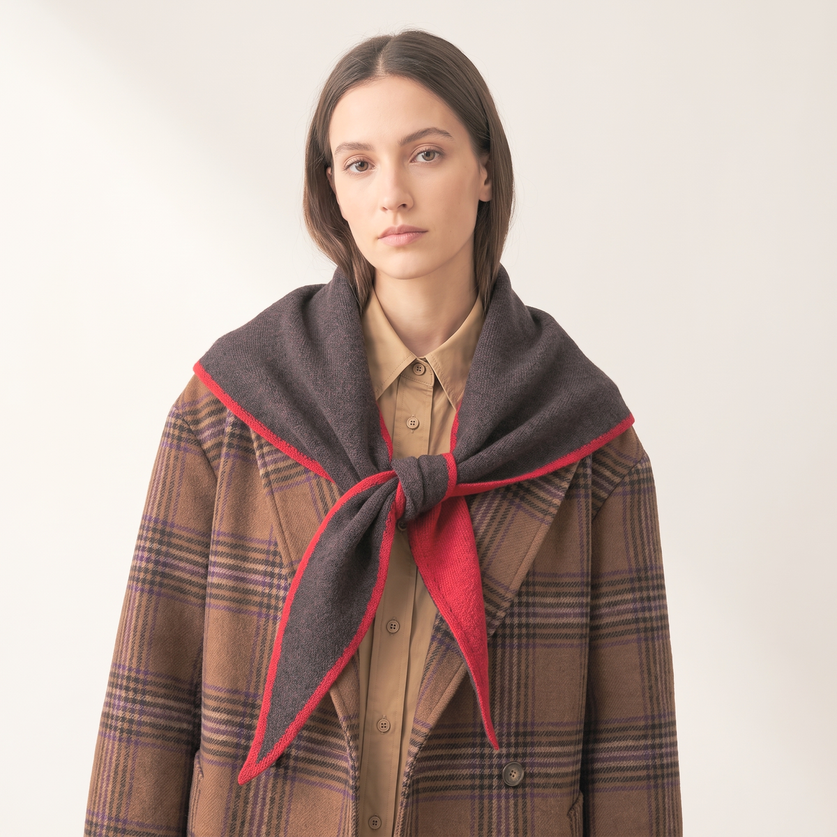 Contrast Trim Triangle Scarf - Brown/Red
