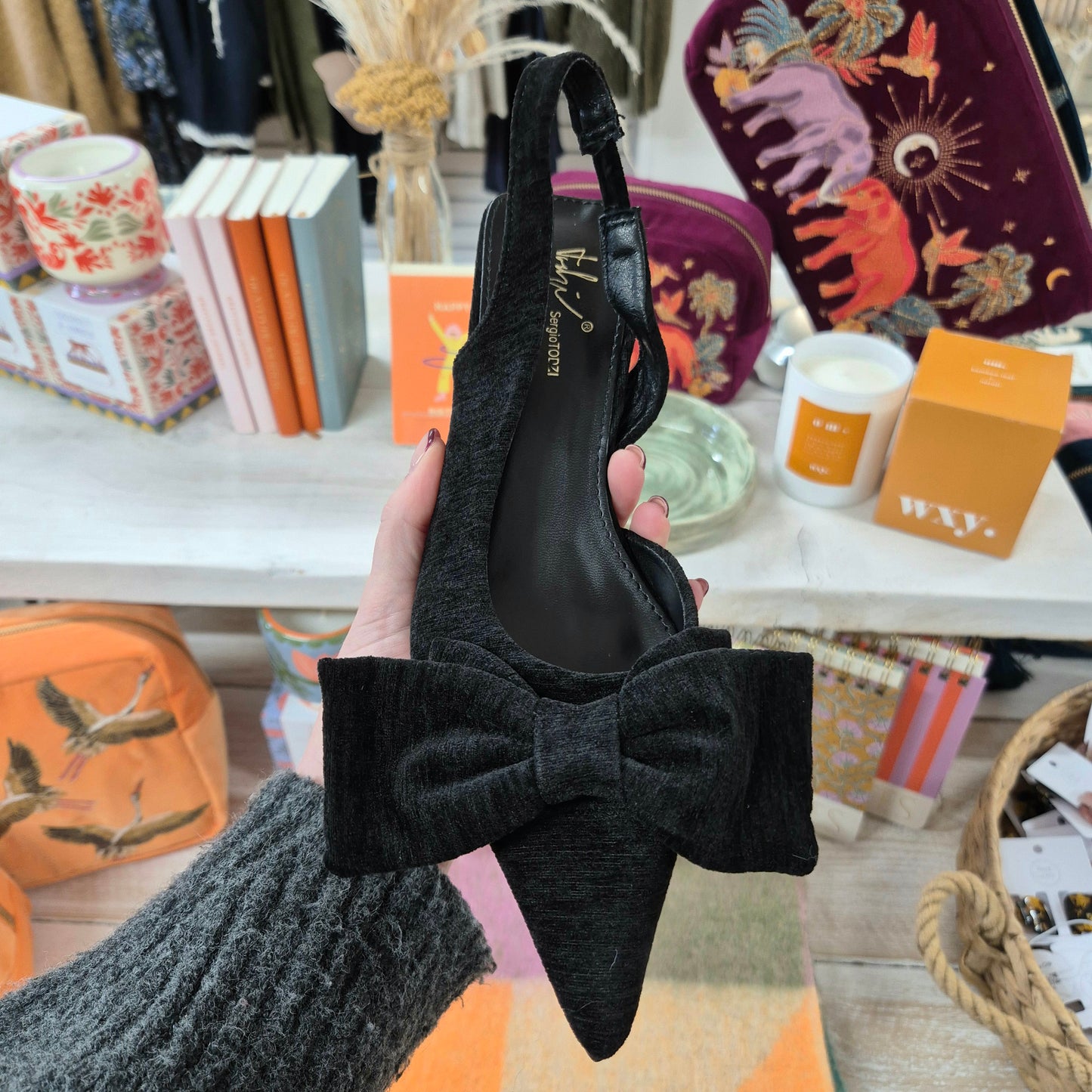 Black Bow Toe Kitten Heels
