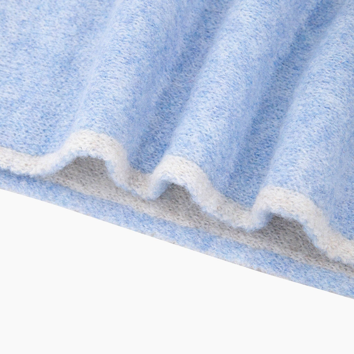 Contrast Trim Triangle Scarf - Blue/Cream