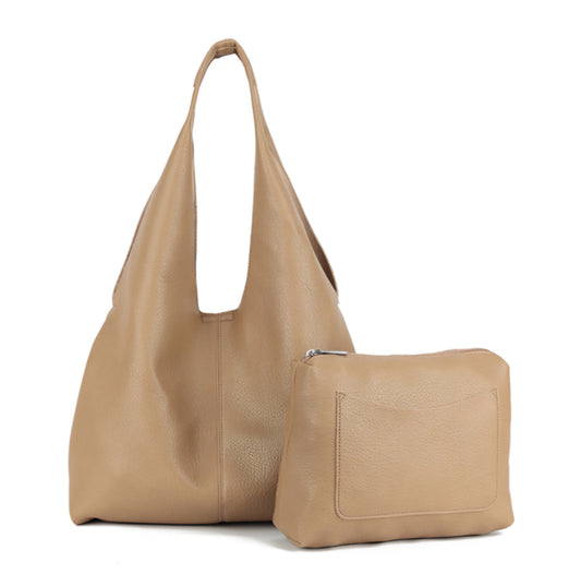 Slouch Shoulder Bag in Camel