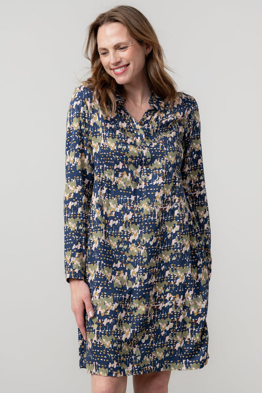 Lily & Me Emma Geometric Clover Shift Dress