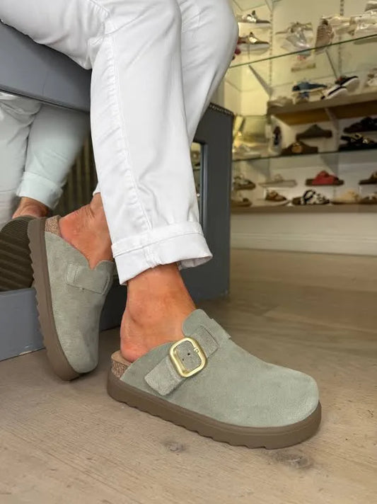 Yokono Tunez Clog in Seafoam
