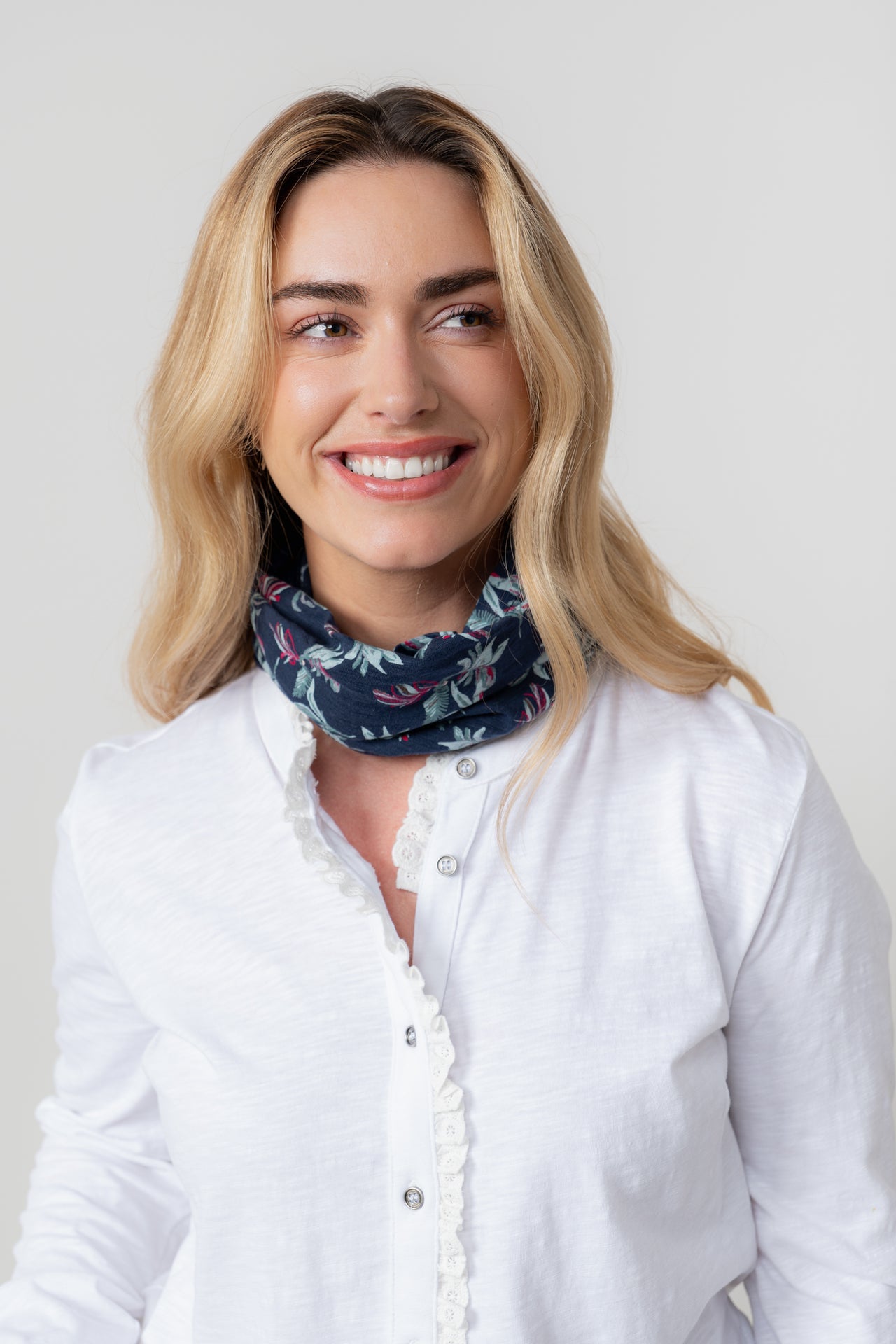 Lily & Me Foliage Multiband in Navy