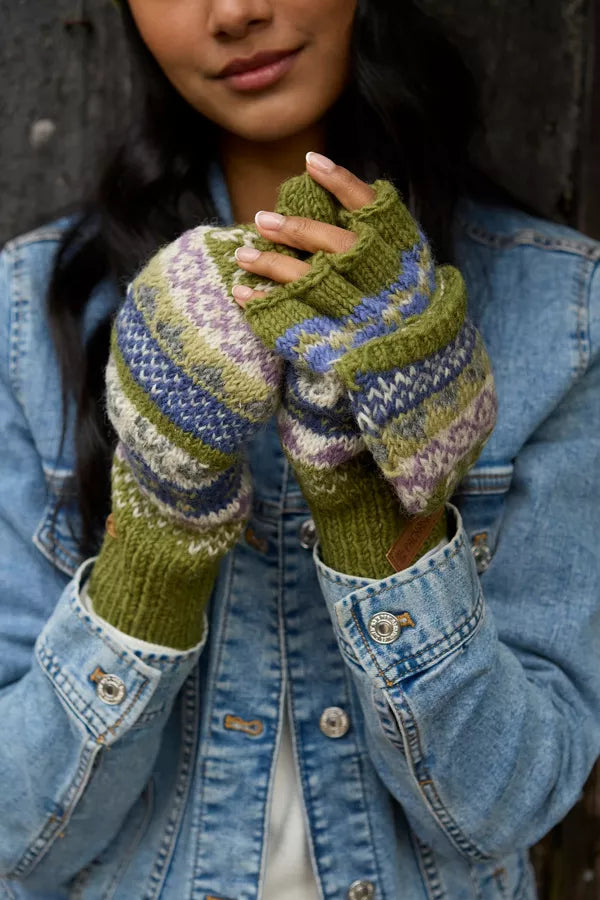 Classic Fairisle Glove Mitts in Olive