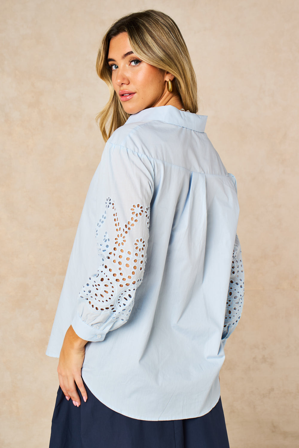 Anya Floral Cut Sleeve Shirt