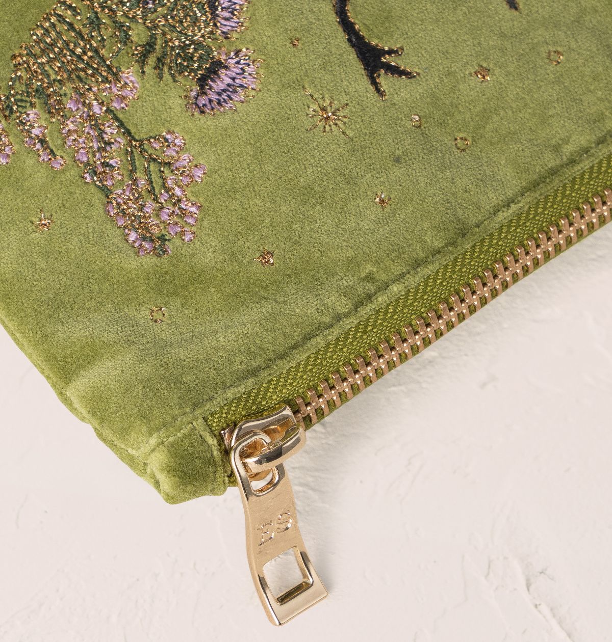 Highland Romance Pistachio Everyday Pouch
