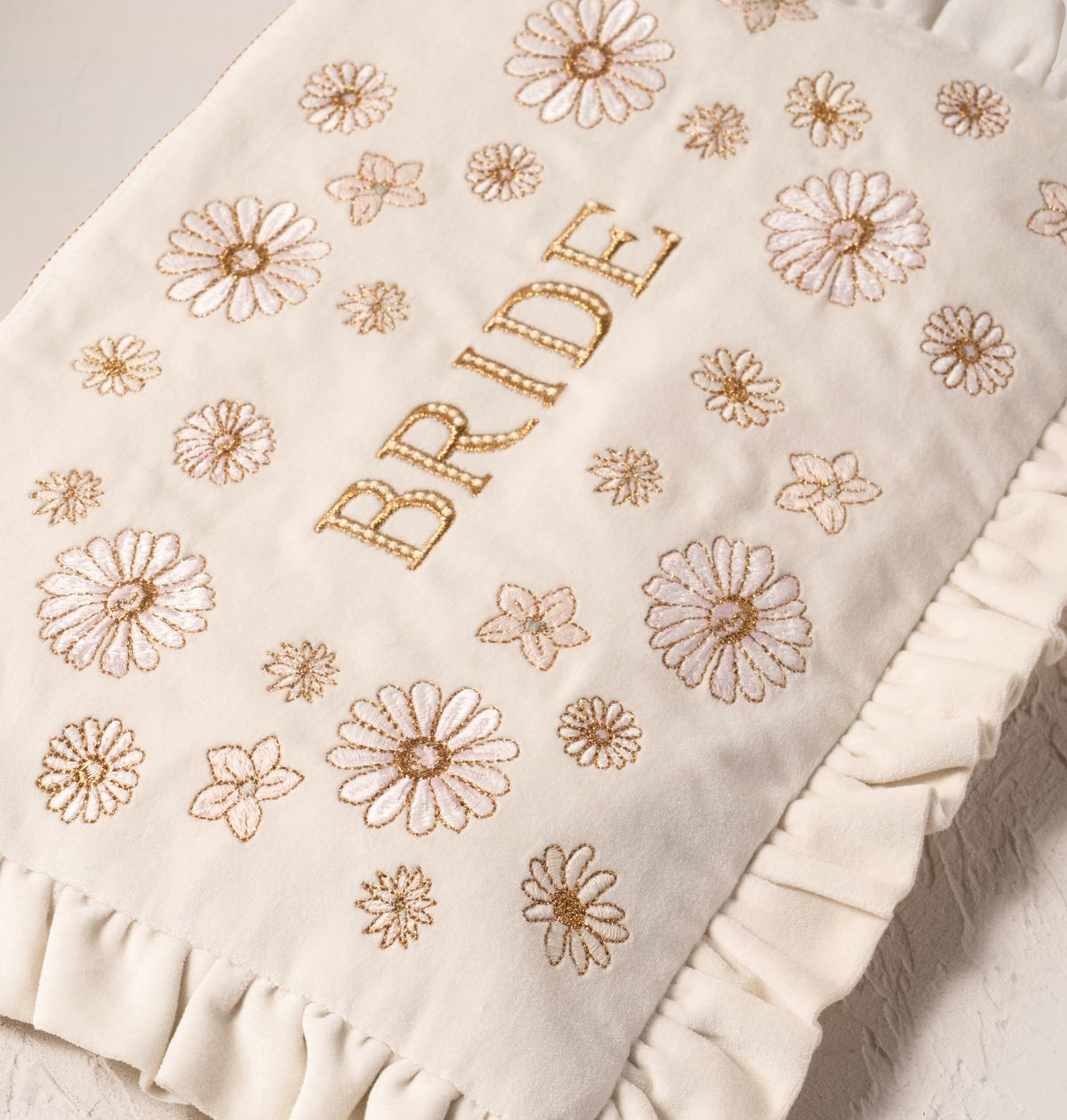 Daisy Dream Bride Everyday Frill Pouch