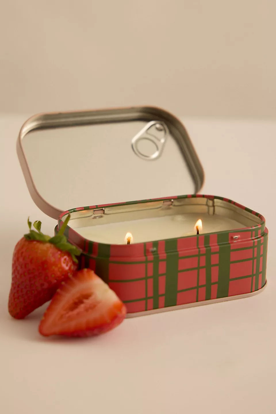Paddywax Bistro Strawberry Tin Soy Candle