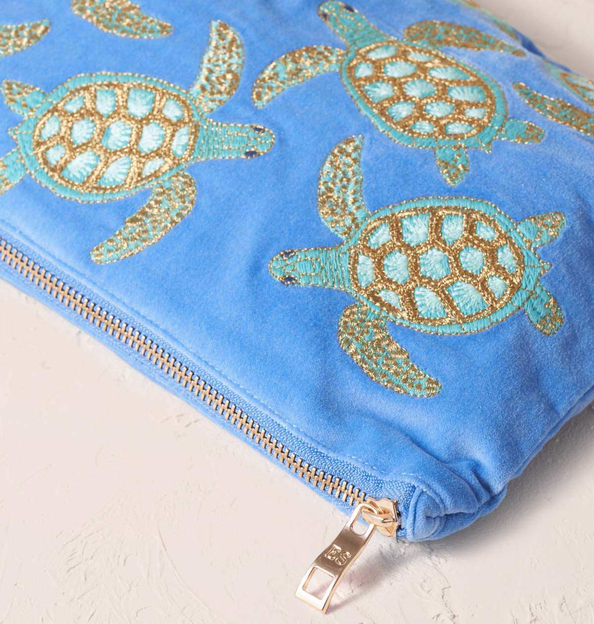 Turtle Conservation Caribbean Blue Everyday Pouch
