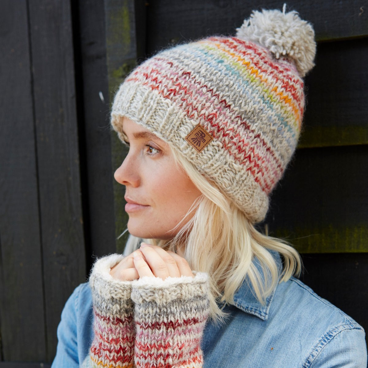 Langtang Bobble Beanie Multi