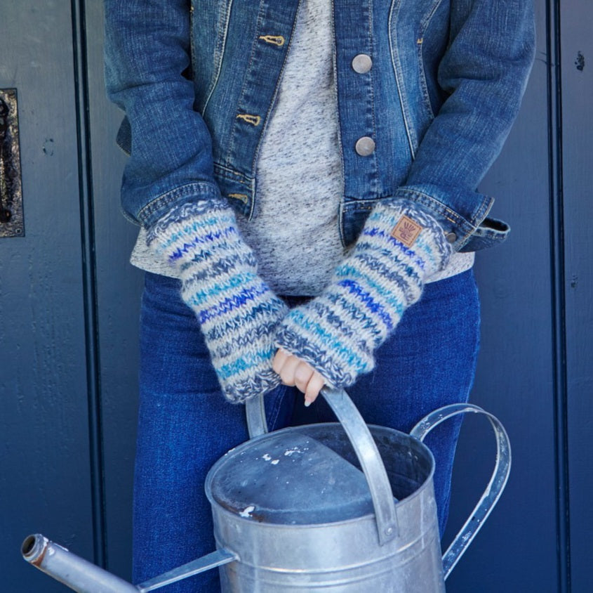 Langtang Handwarmers Blue
